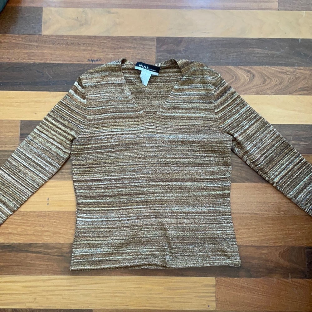 Vintage gold top